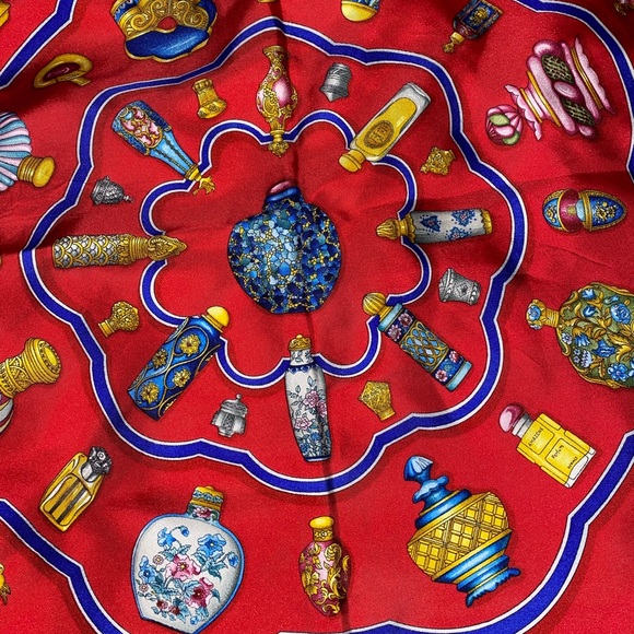 Hermes 100% silk scarf Made in France - Picture 6 of 6